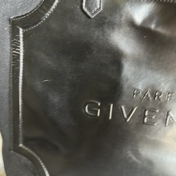 Authentic GIVENCHY BLACK TOTE BAG - Picture 6 of 16